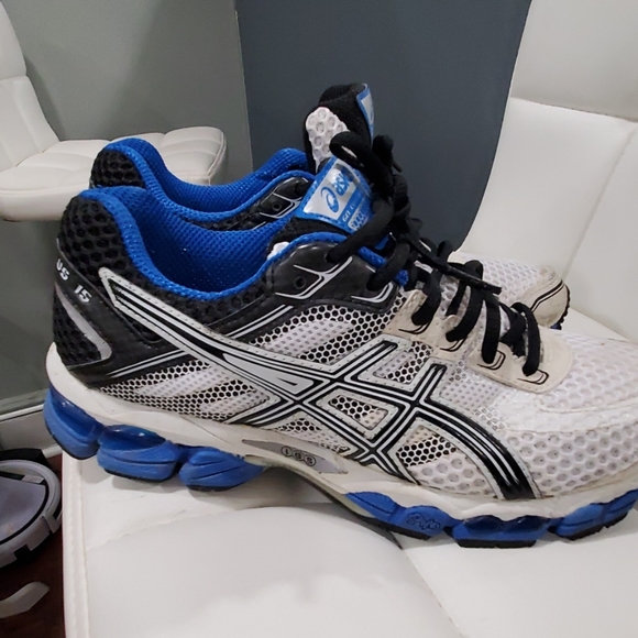 asics cumulus size 8